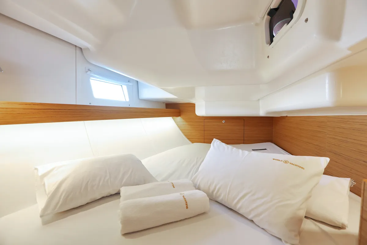 Cabin on Black Panther, a Elan Impression 40 sailboat at Šibenik, Croatia