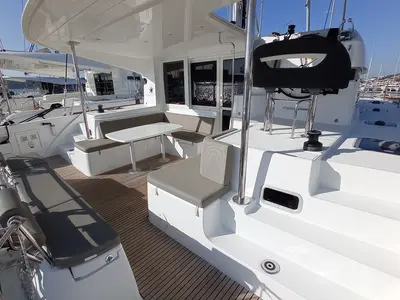 Deck of Ohana, a Lagoon 40 catamaran at Seget Donji, Croatia