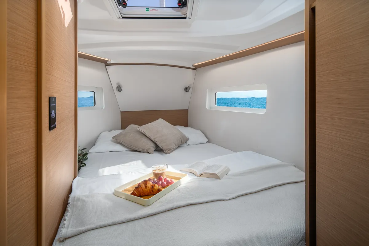 Cabin on Nala, a Jeanneau Sun Odyssey 380 sailboat at Biograd na Moru, Croatia