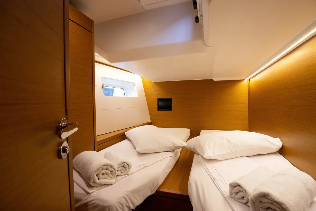 Cabin on Talassa, a Jeanneau 54 sailboat at Salerno, Italy
