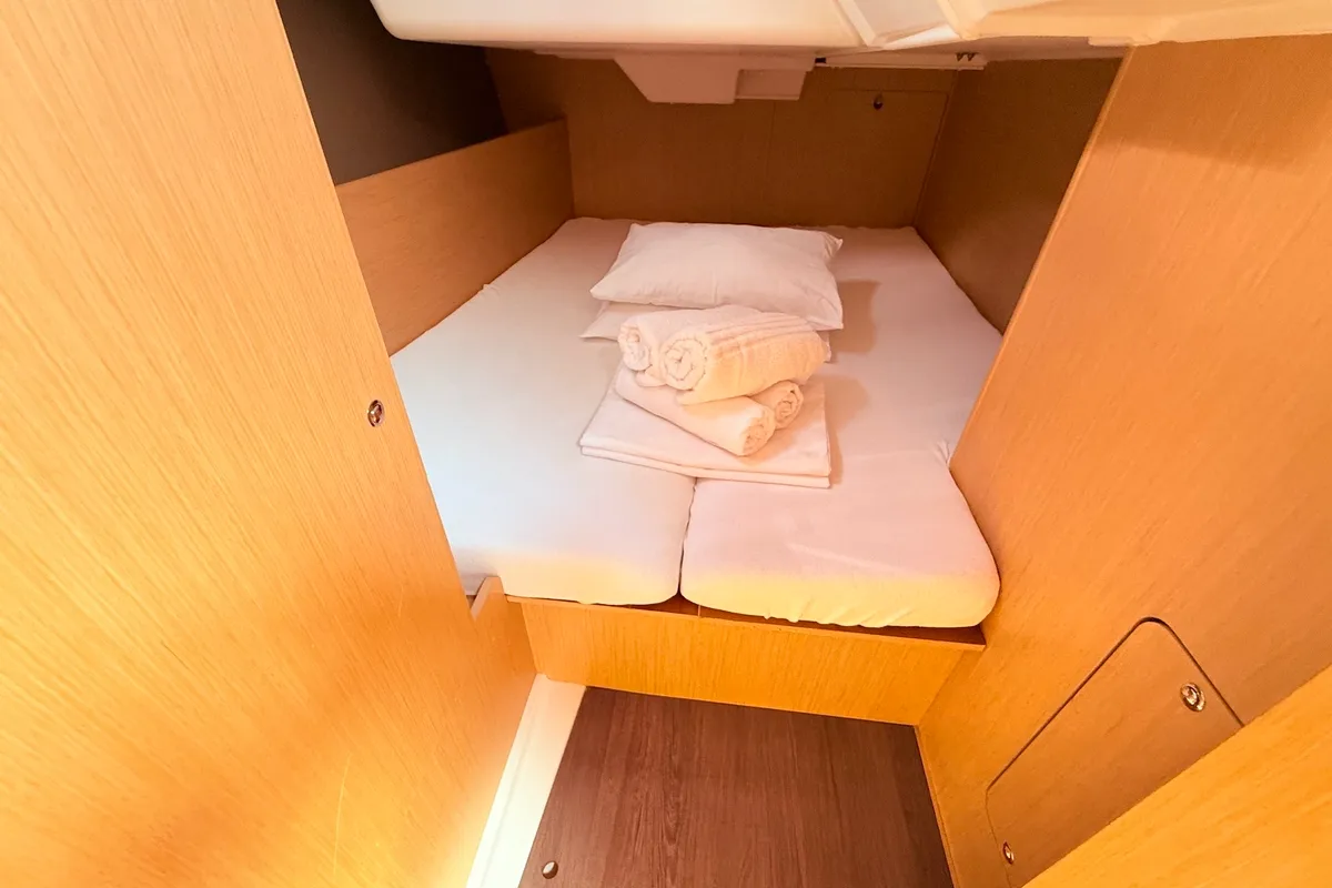 Cabin on Foxy, a Beneteau Oceanis 38.1 sailboat at Sukošan, Croatia