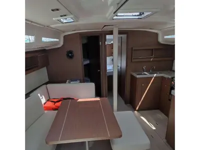 Salon of Surya, a Beneteau Oceanis 40.1 sailboat at Kontokali, Greece