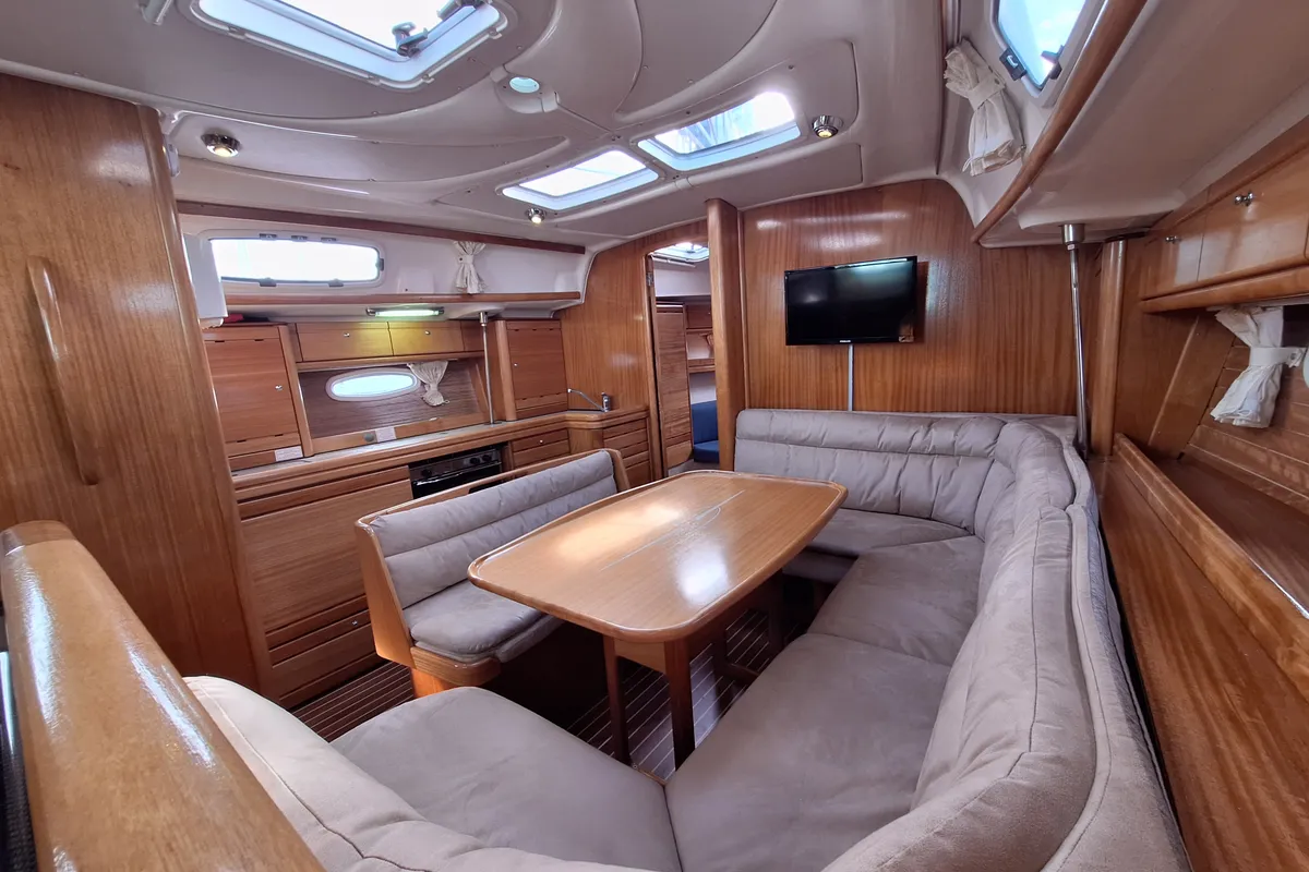 Salon of TY, a Bavaria 39 Cruiser sailboat at Bergen, Norway