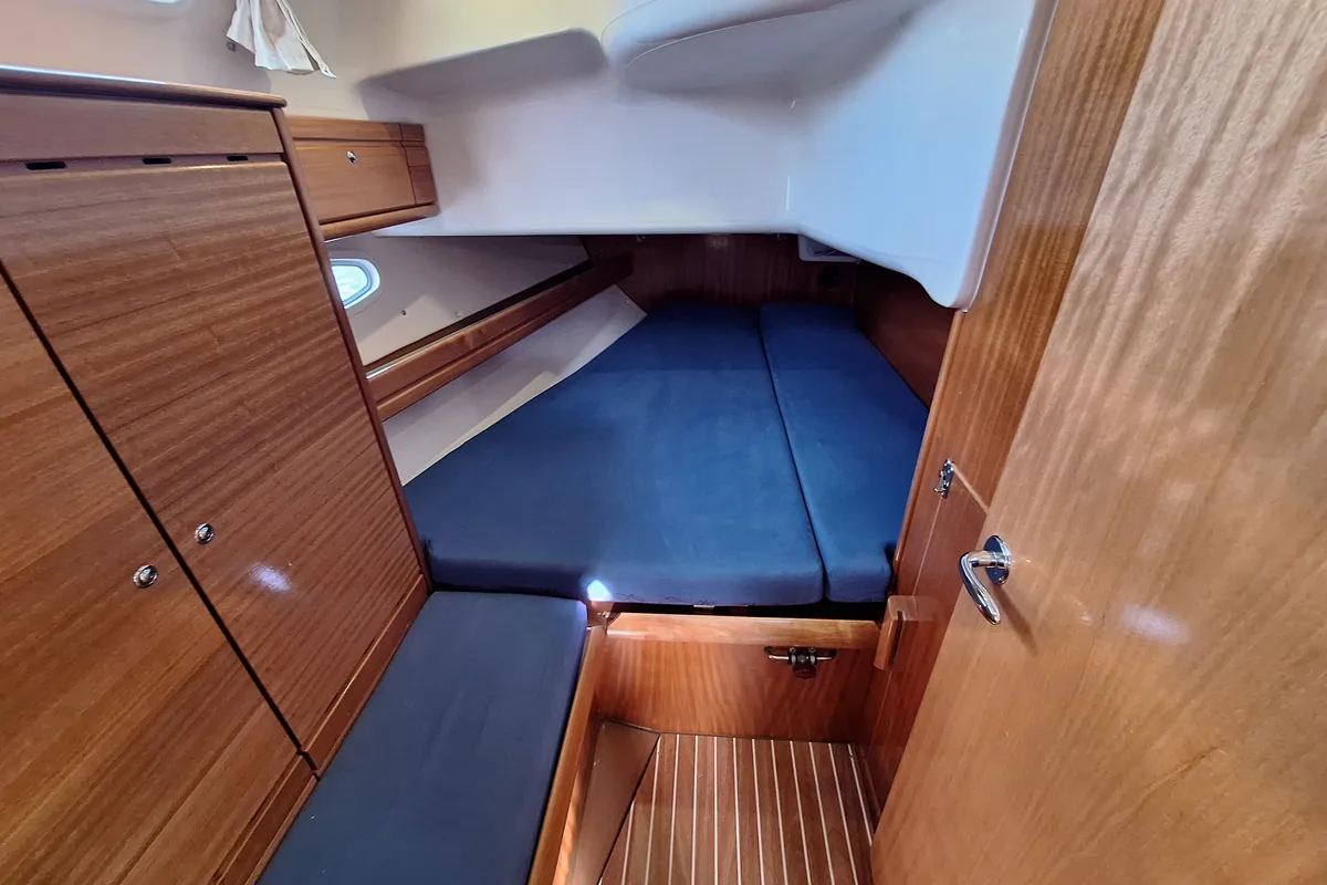 Cabin on TY, a Bavaria 39 Cruiser sailboat at Bergen, Norway