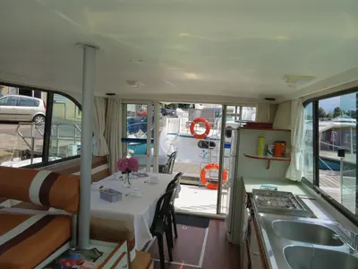 Galley of Mandoline, a Nicols Sedan 1010 motorboat at Sablé-sur-Sarthe, France