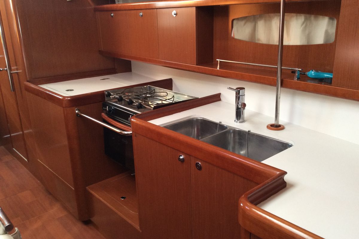 Galley of Seacret, a Beneteau Oceanis 43 sailboat at Athens, Greece