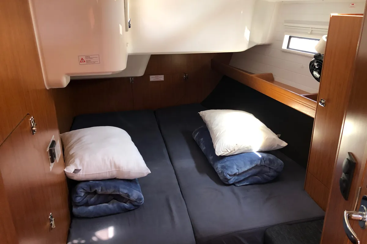 Cabin on Ekavi, a Bavaria Cruiser 51 sailboat at Athens, Greece