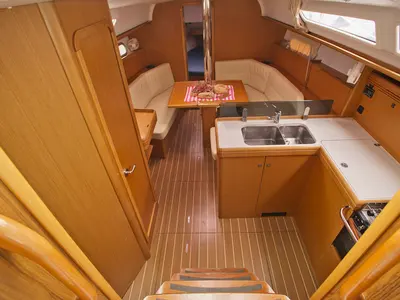 Salon of Lauren, a Jeanneau Sun Odyssey 36i sailboat at Volos, Greece