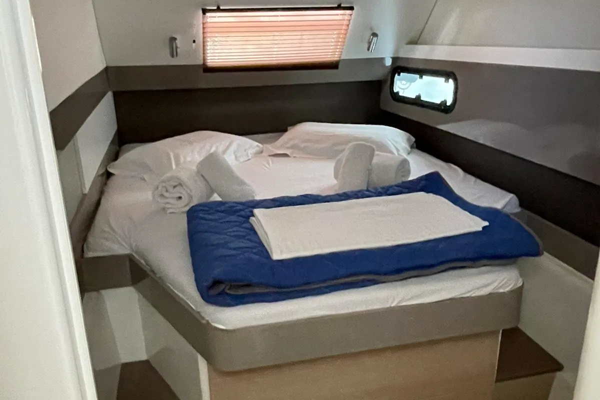 Cabin on Mali Blue, a Bali 4.1 catamaran at Ellomenos, Greece