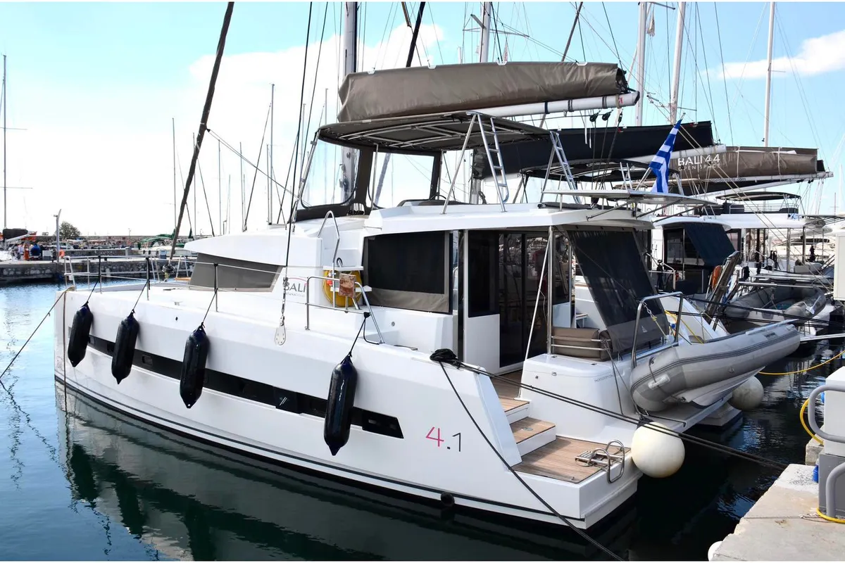 Exterior view of Mali Blue, a Bali 4.1 catamaran at Ellomenos, Greece