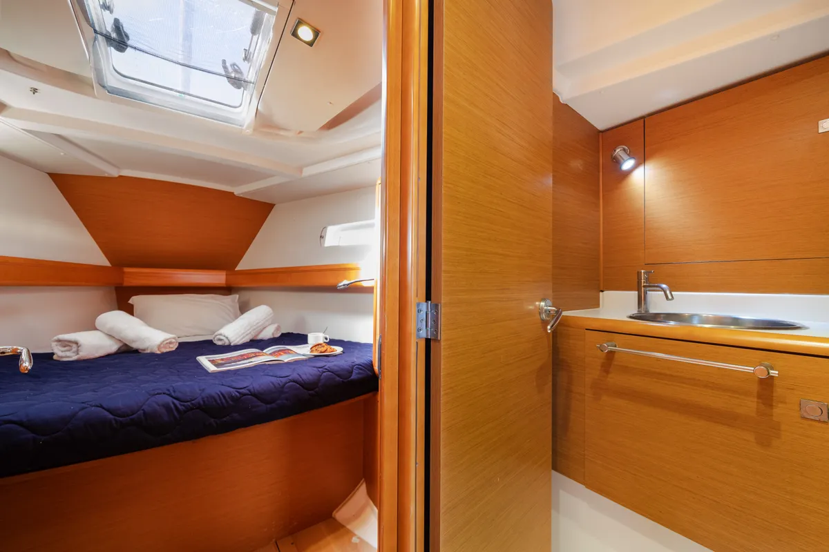 Cabin on Fregata, a Jeanneau Sun Odyssey 439 sailboat at Lavreotiki Municipal Unit, Greece