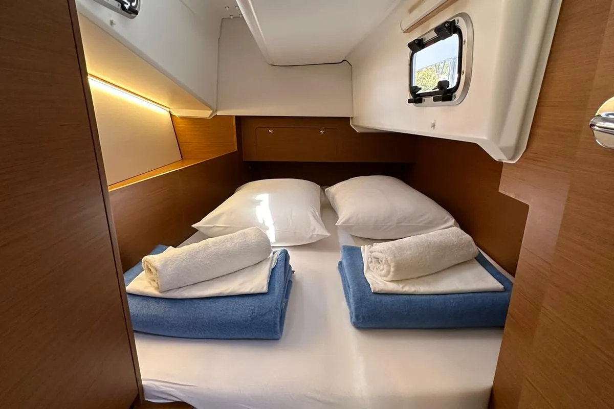 Cabin on Star Kiss, a Jeanneau Sun Odyssey 350 sailboat at Dubrovnik, Croatia