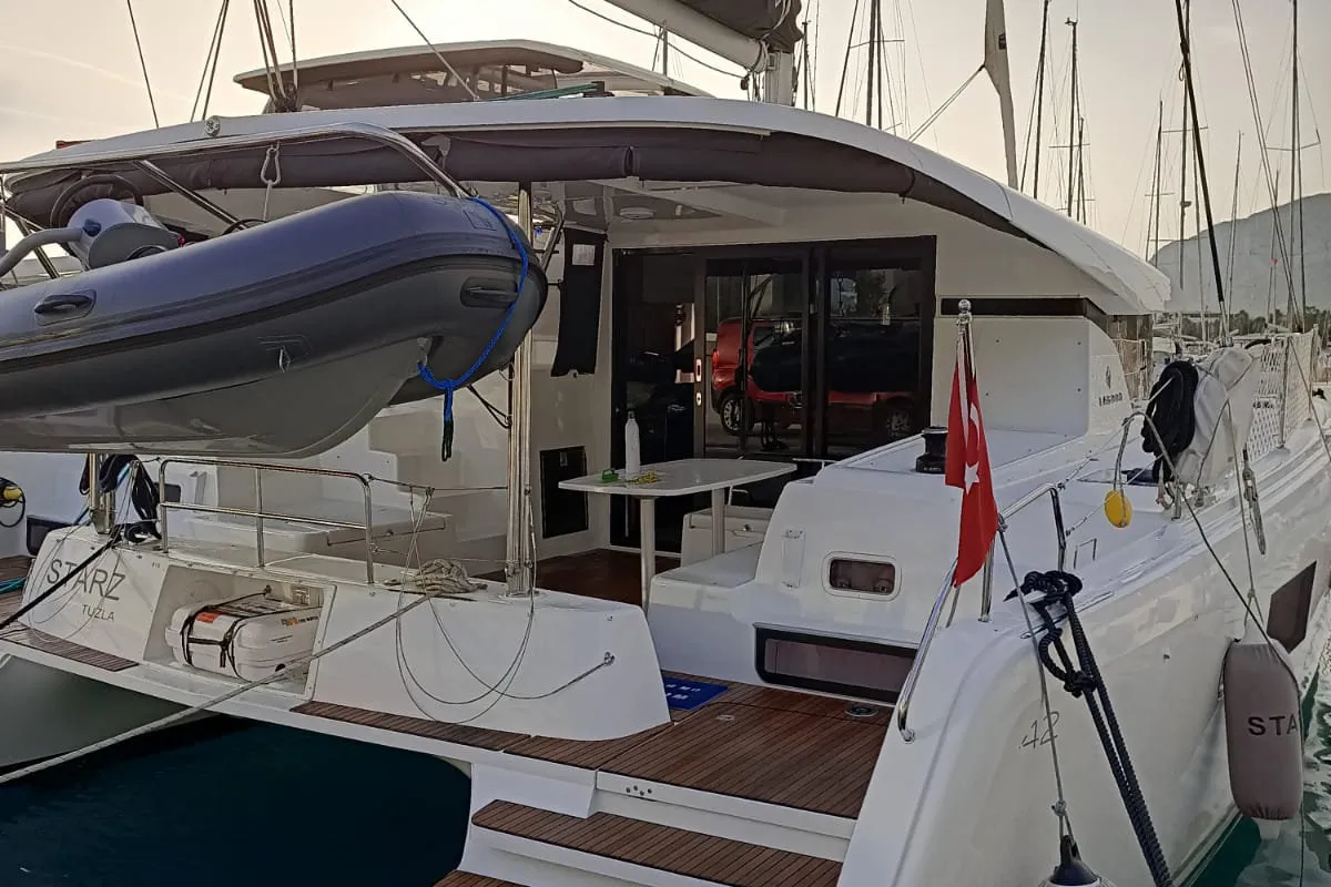 Starz, a Lagoon 42 catamaran at Fethiye, Turkey