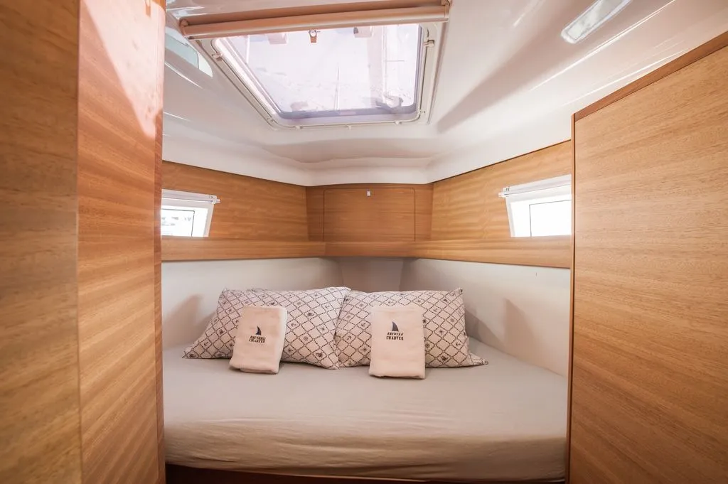 Cabin on Linea Uno, a Elan Impression 45.1 sailboat at Zadar, Croatia