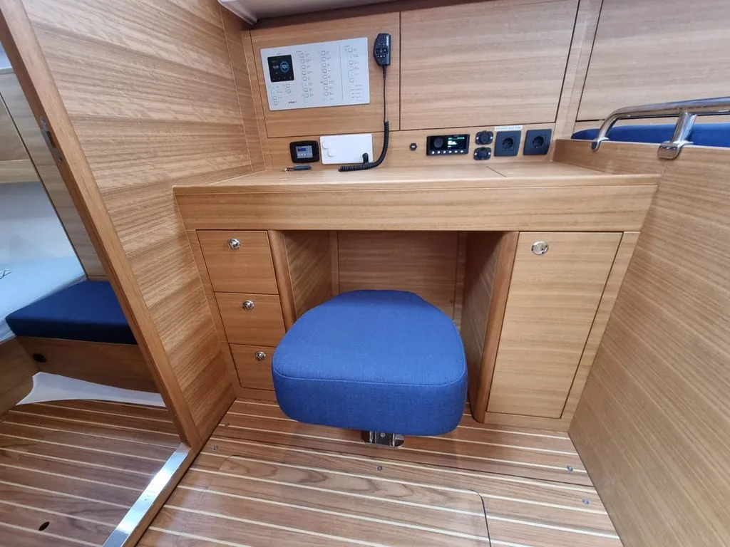 Salon of Linea Uno, a Elan Impression 45.1 sailboat at Zadar, Croatia