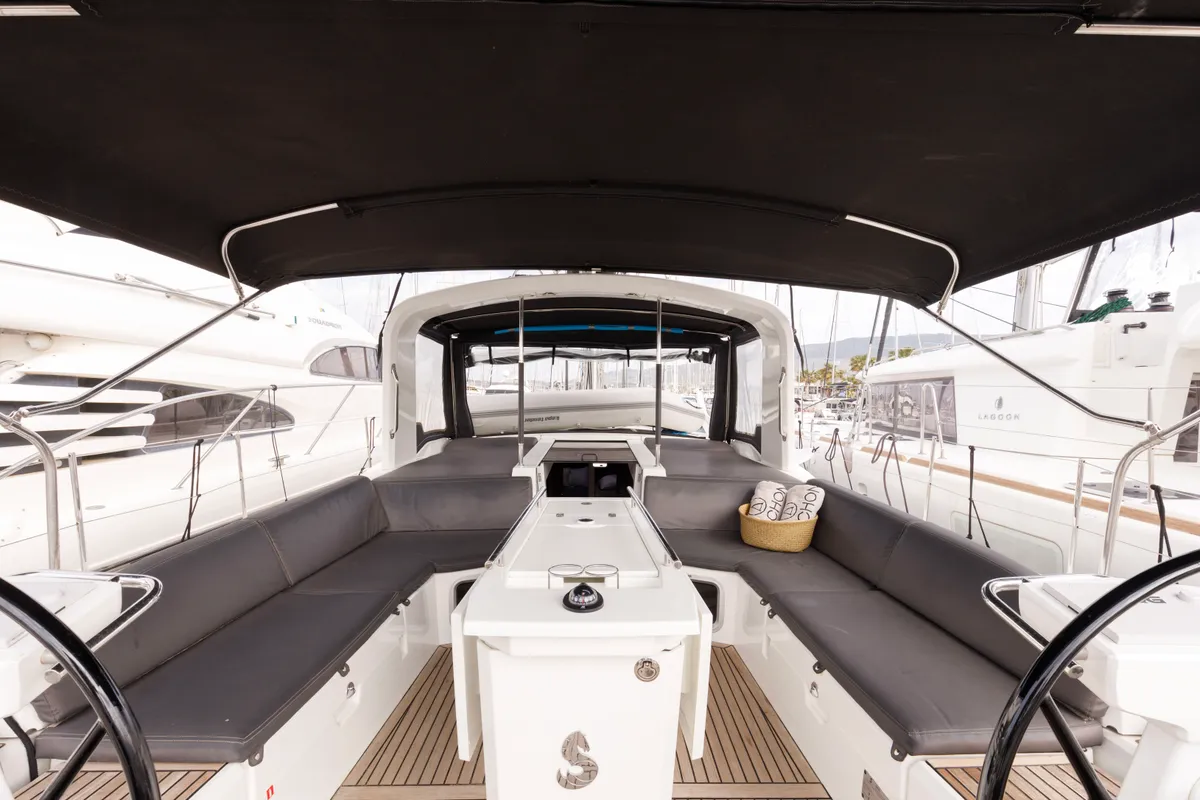 Deck of Lupo Di Mare, a Beneteau Oceanis 51.1 sailboat at Kos, Greece