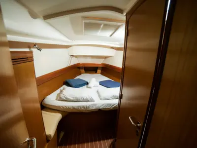 Cabin on Triton, a Jeanneau Sun Odyssey 42i sailboat at Volos Municipality, Greece