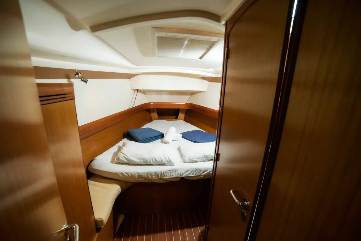 Cabin on Triton, a Jeanneau Sun Odyssey 42i sailboat at Volos Municipality, Greece