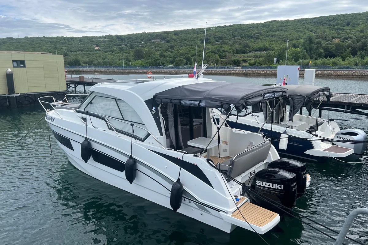 Exterior view of Jack, a Beneteau Antares 9 OB motorboat at Punat, Croatia