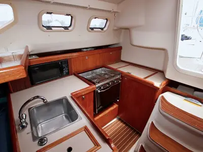 Galley of Cami 3, a Hunter 320 sailboat at Castellammare del Golfo, Italy