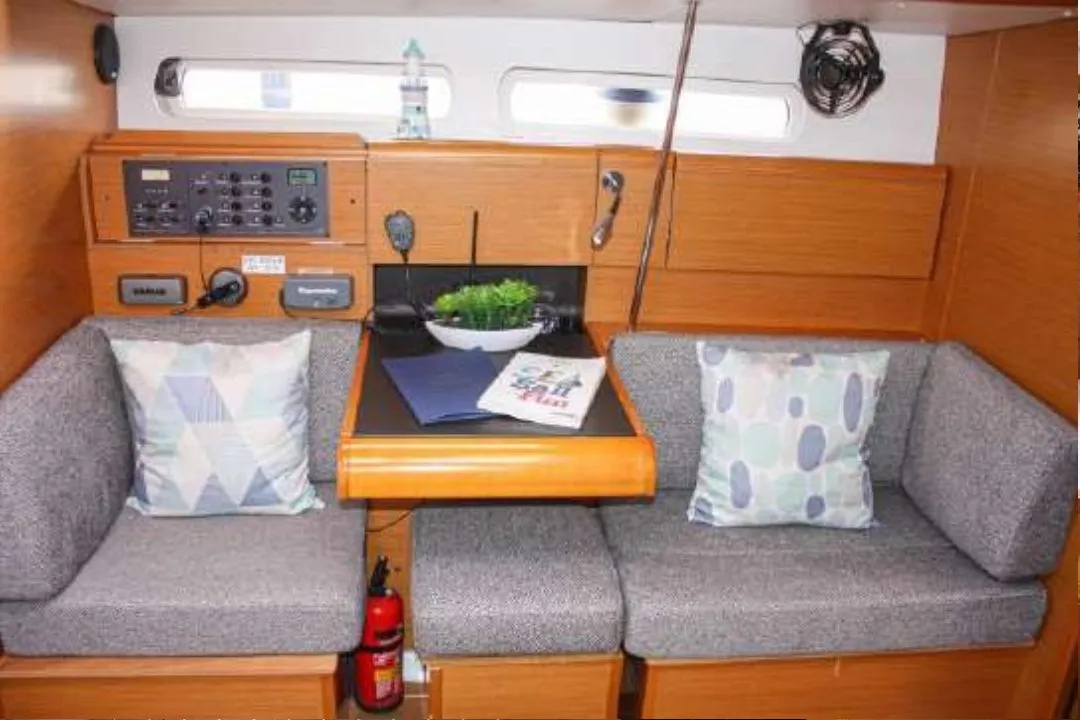 Salon of Sora, a Jeanneau Sun Odyssey 409 sailboat at Dénia, Spain