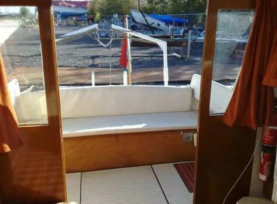 Salon of Inyol, a Gulet Excellent 900 motorboat at Woudsend, Netherlands