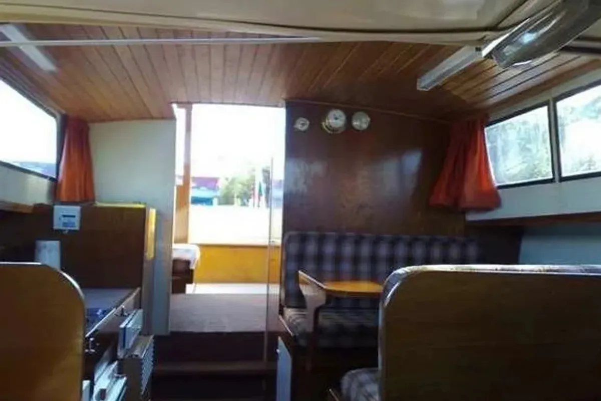 Salon of Inyol, a Gulet Excellent 900 motorboat at Woudsend, Netherlands