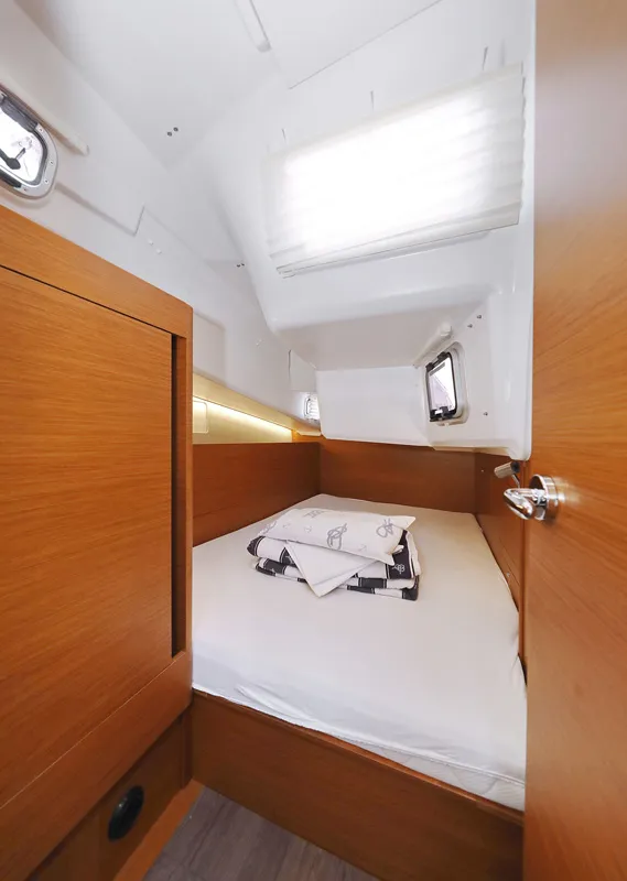 Cabin on Beauty, a Jeanneau Sun Odyssey 410 sailboat at Grad Biograd na Moru, Croatia