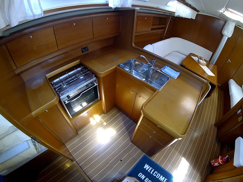 Cabin on Pingala, a Grand Soleil 45 sailboat at Grad Šibenik, Croatia