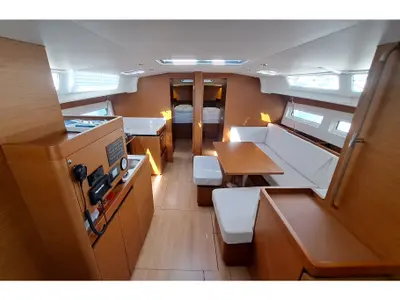 Salon of Mirrmurr, a Jeanneau Sun Odyssey 490 sailboat at Kaštela, Croatia
