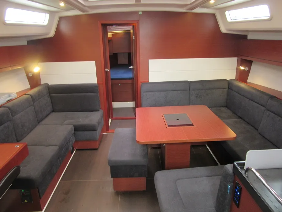 Salon of FIFTEEN, a Hanse 458 sailboat at Fisksätra, Sweden