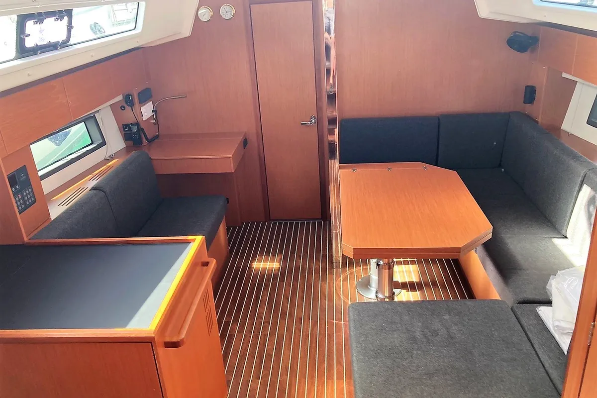 Salon of Josef, a Bavaria C42 sailboat at Athens, Greece