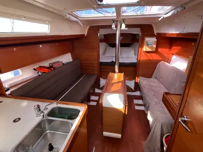 T'moana, a Dufour 350 GL sailboat at Marseille, France