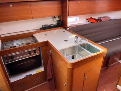 T'moana, a Dufour 350 GL sailboat at Marseille, France