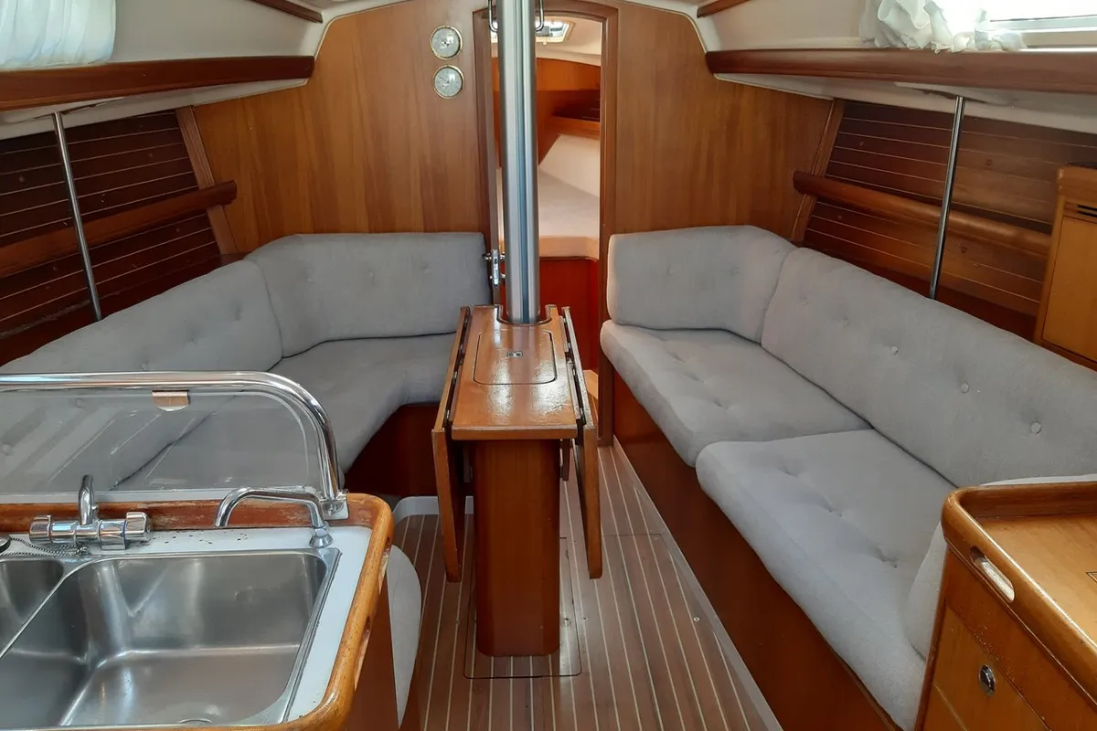 Salon of Anja, a Elan 333 sailboat at Zadar, Croatia