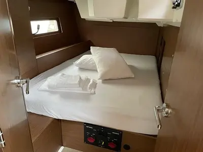 Cabin on FILIRA, a Beneteau Oceanis 46.1 sailboat at Preveza, Greece
