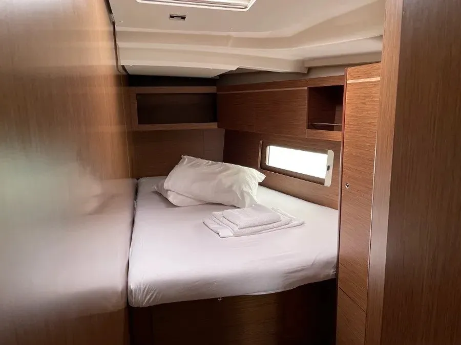Cabin on FILIRA, a Beneteau Oceanis 46.1 sailboat at Preveza, Greece