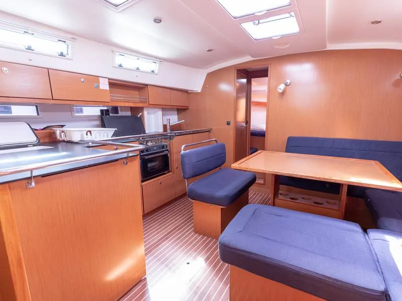 Galley of Bimba matta, a Bavaria 45 Cruiser sailboat at Piombino, Italy