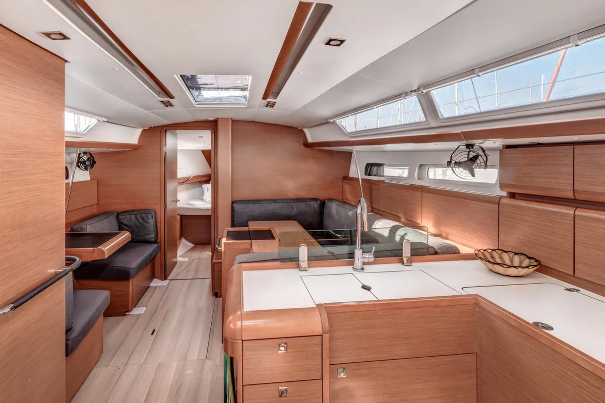 Salon of Lionheart, a Jeanneau Sun Odyssey 419 sailboat at Kontokali, Greece