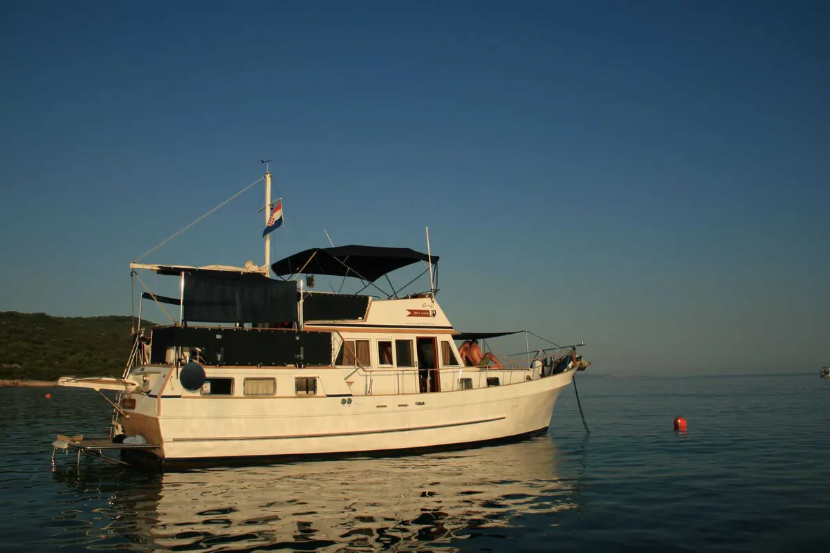 Sea Lion, a Custom Made Trawler HAMPTON 42 motor yacht at Zadar, Croatia