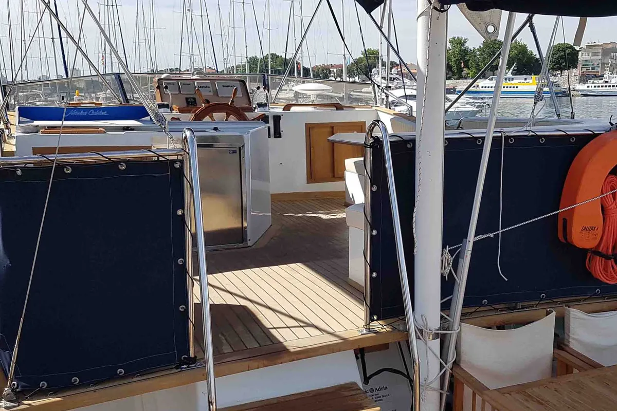 Sea Lion, a Custom Made Trawler HAMPTON 42 motor yacht at Zadar, Croatia