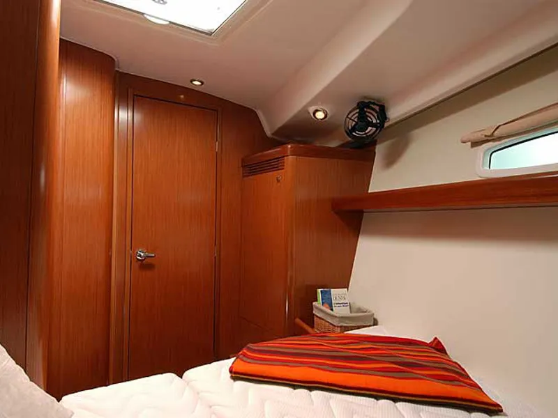 Cabin on GOODBAR, a Beneteau Oceanis 43 sailboat at Lisbon, Portugal