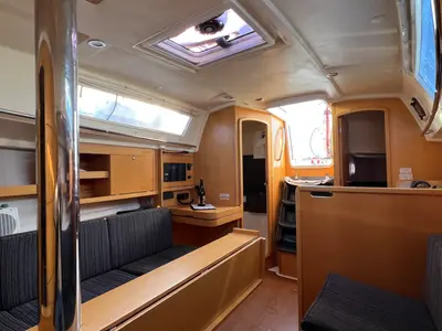 Salon of Odysse, a Delphia 31 sailboat at Kerners, France