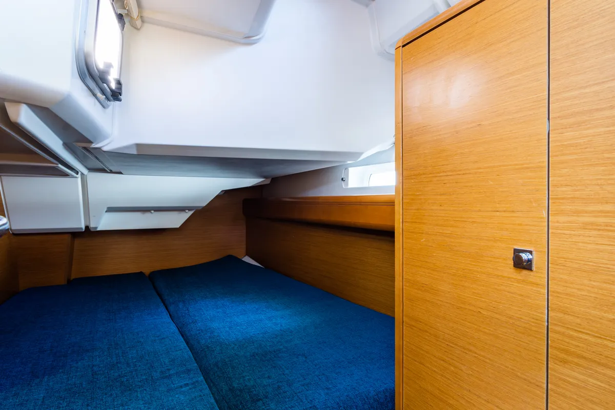 Cabin on Amor Fati, a Jeanneau Sun Odyssey 379 sailboat at Municipal Unit of Lefkada, Greece