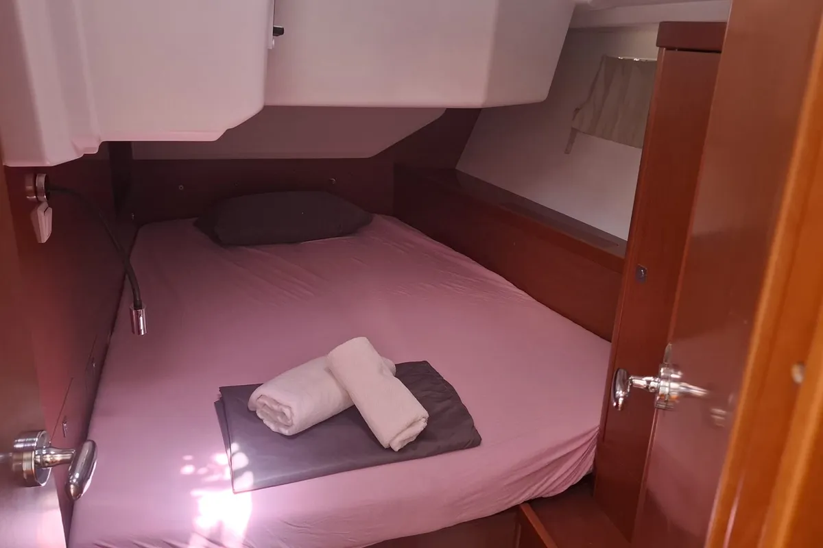 Cabin on Rumba, a Beneteau Oceanis 45 sailboat at Herceg Novi, Montenegro