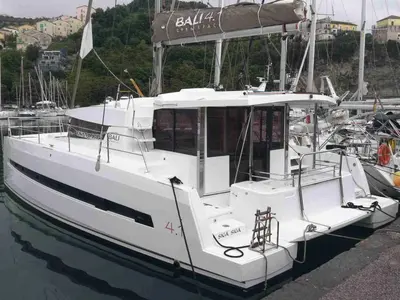 Sigà Sigà, a Bali 4.1 catamaran at Agropoli, Italy