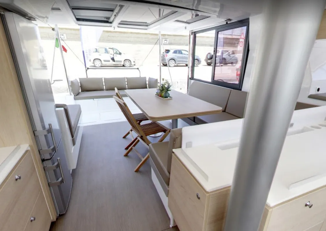 Sigà Sigà, a Bali 4.1 catamaran at Agropoli, Italy