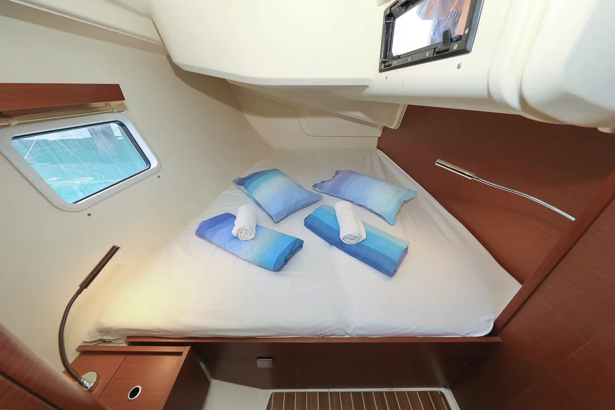 Cabin on Vivien, a Hanse 418 sailboat at Dubrovnik, Croatia