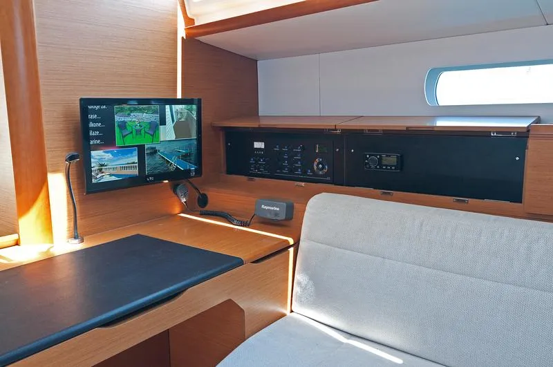 Salon of Aqua Kiss, a Jeanneau Sun Odyssey 509 sailboat at Grad Pula, Croatia