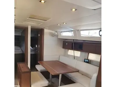 Salon of Anemos, a Beneteau Oceanis 46.1 sailboat at Volos, Greece
